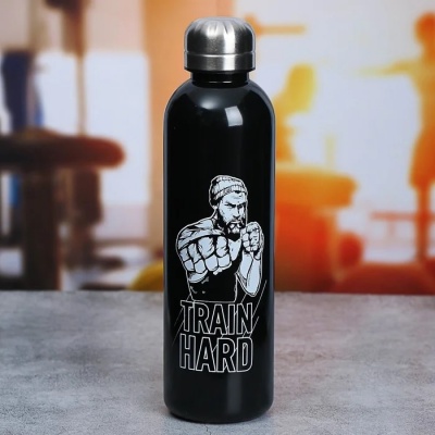 Бутылка для воды Сима Лэнд 700мл Train hard